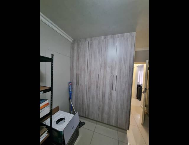 2 BEDROOM APARTMENT FOR SALE IN UMHLANGA RIDGE